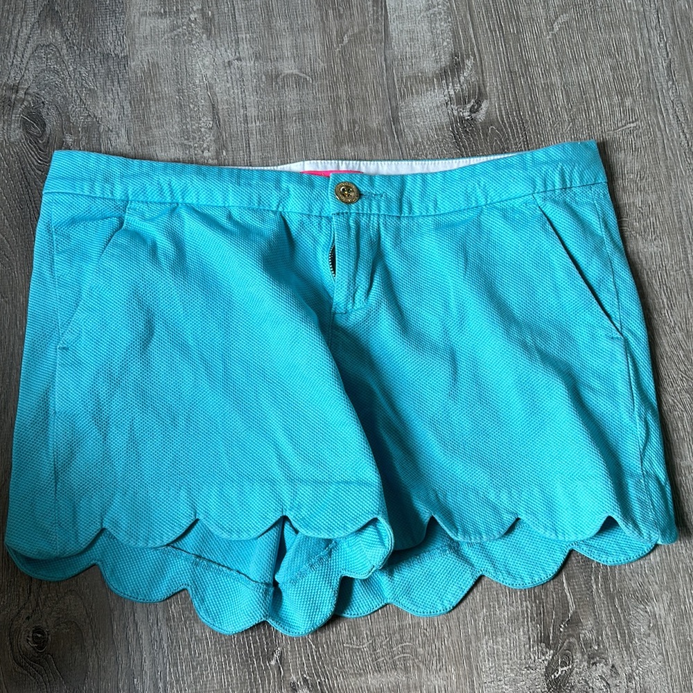 Lilly Pulitzer scalloped shorts